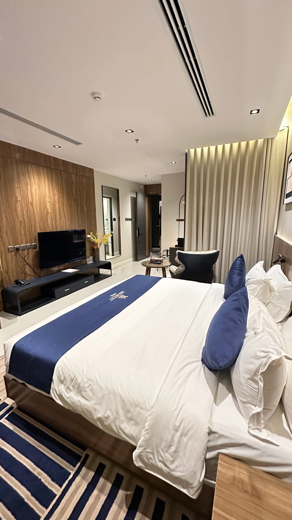 Modrest Hotel — 2