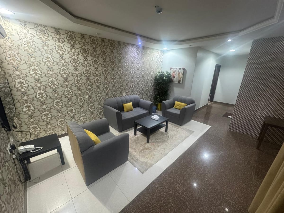 Retaz Hotel Suites — 2