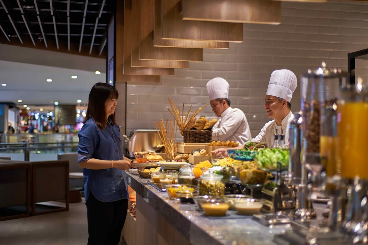 Plaza Premium Lounge (Next to Aerotel Kuala Lumpur, gateway@klia2, KLIA Terminal 2) — 1