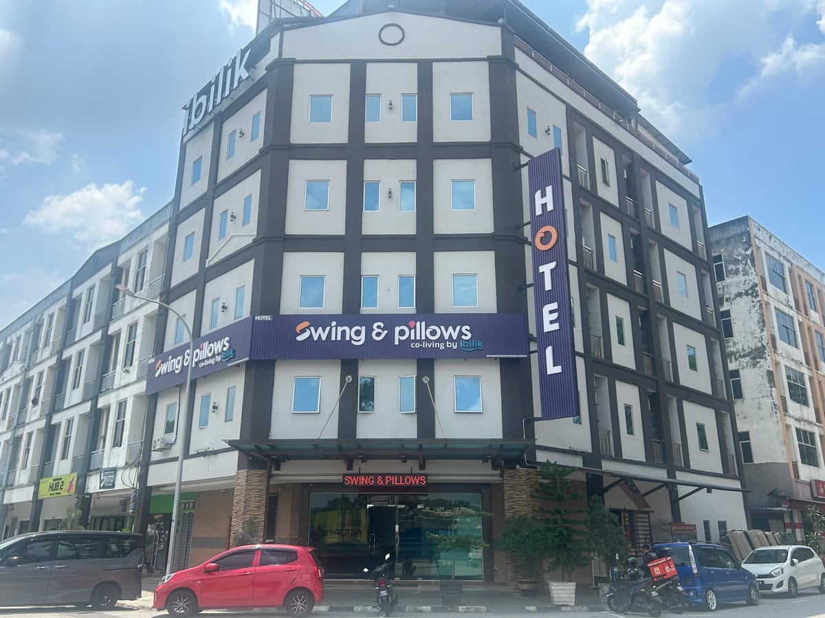 Swing & Pillows By iBilik @ Sky Star KLIA1 & KLIA2, Sepang (Previously known as Sky Star Hotel) — 2