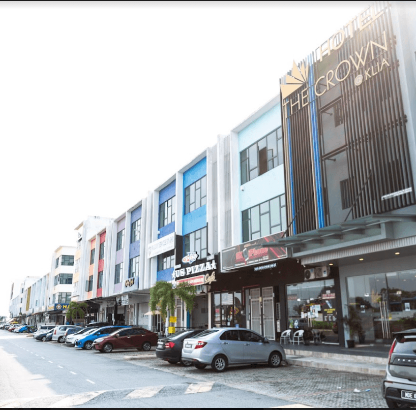 THE CROWN HOTEL @ KLIA — 3