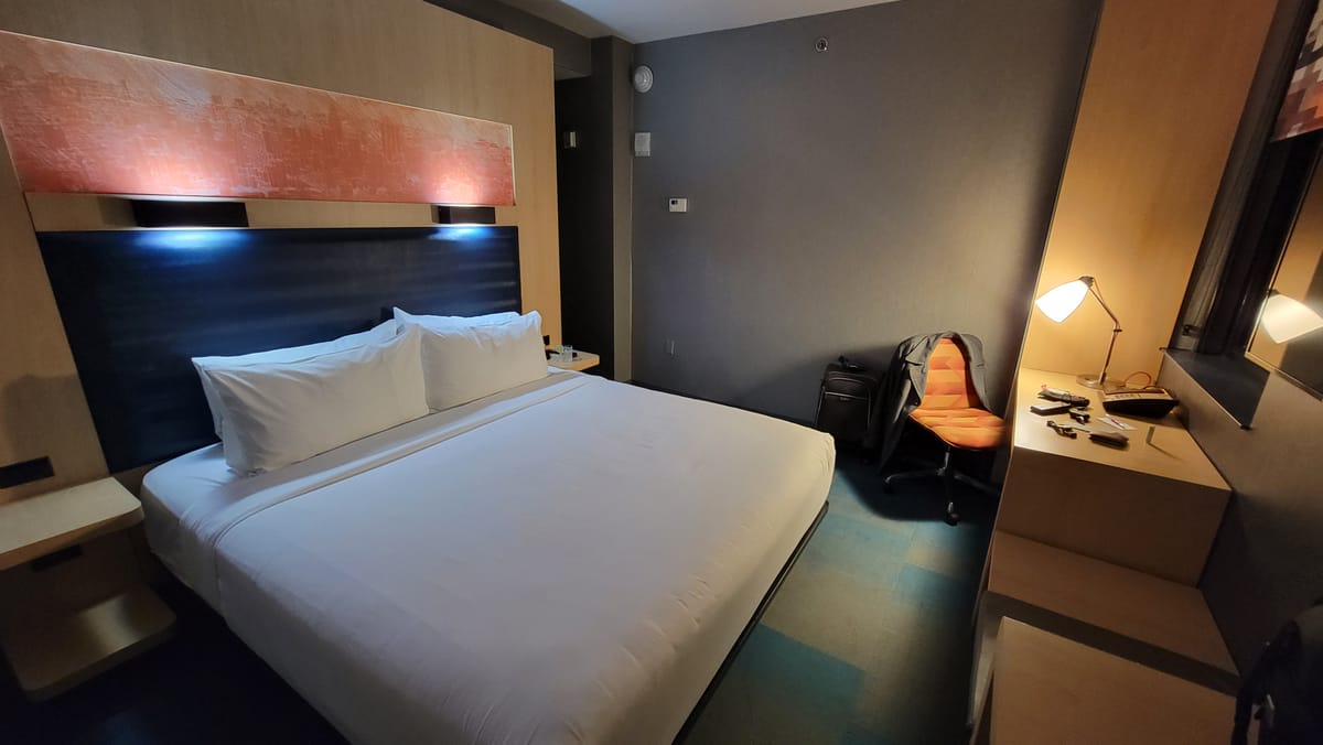 Aloft by Marriott Long Island City-Manhattan View — 3