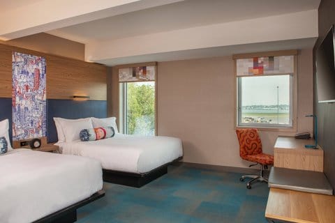 Aloft by Marriott New York LaGuardia Airport — 4