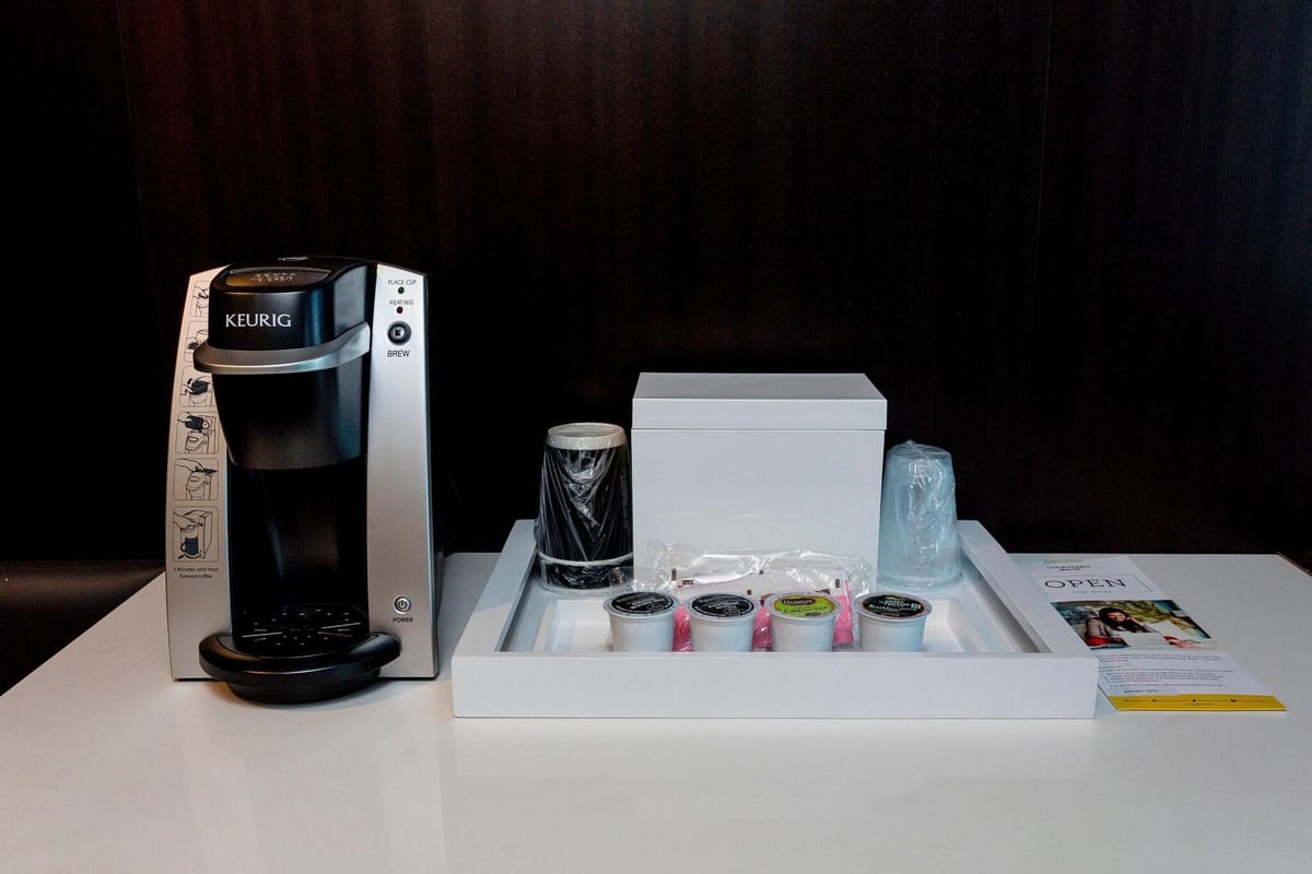 Courtyard by Marriott Long Island City/New York Manhattan View — 5