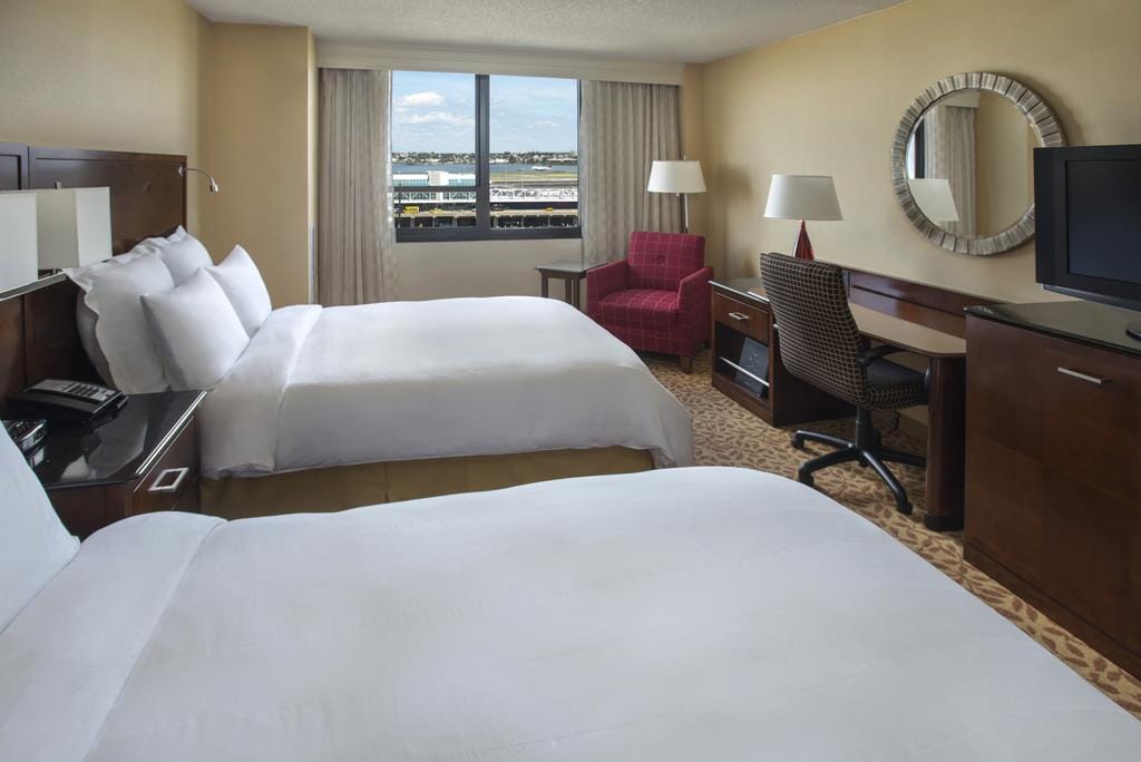 New York LaGuardia Airport Marriott — 2