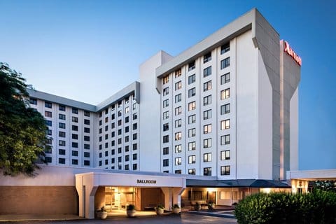 New York LaGuardia Airport Marriott — 4