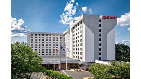 New York LaGuardia Airport Marriott — 5