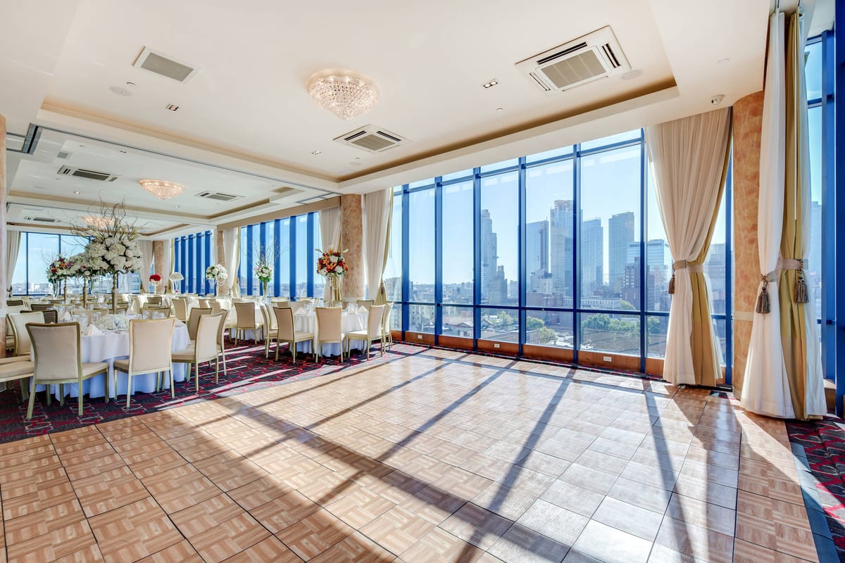 Vista LIC Hotel, Premier Collection by Best Western — 2