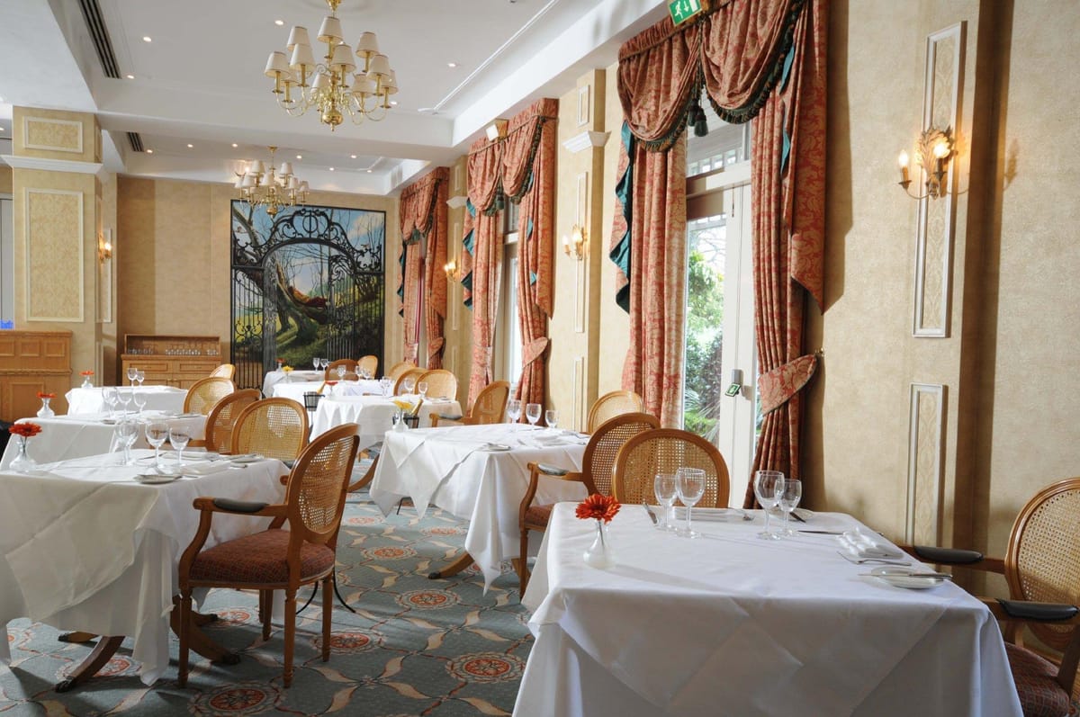 Coulsdon Manor Hotel — 4