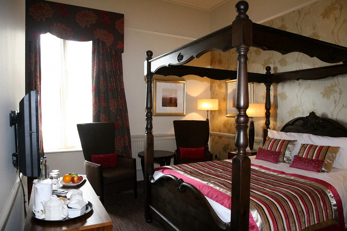 Coulsdon Manor Hotel — 5