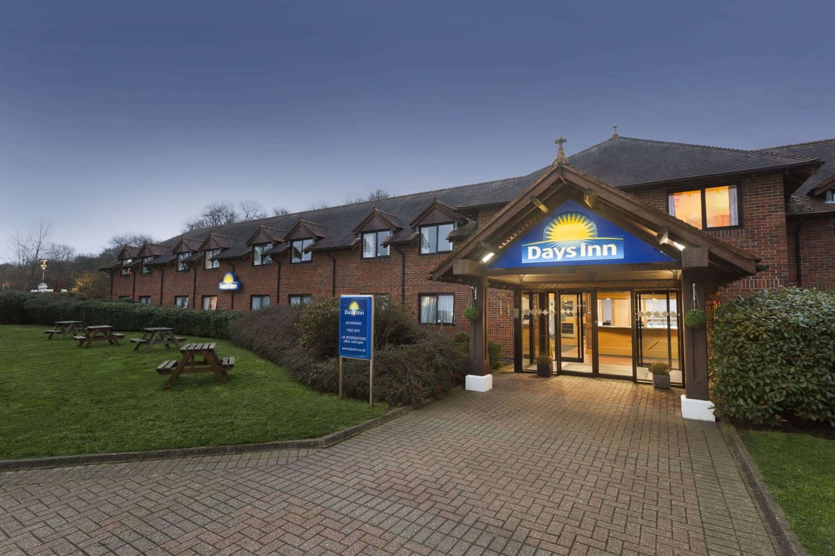 Days Inn by Wyndham Sevenoaks Clacket Lane — 1