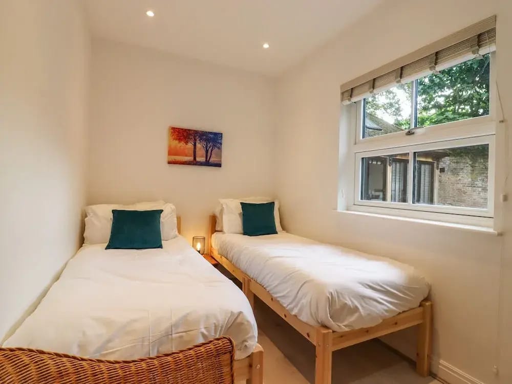 Dreamwood Lodge — 4