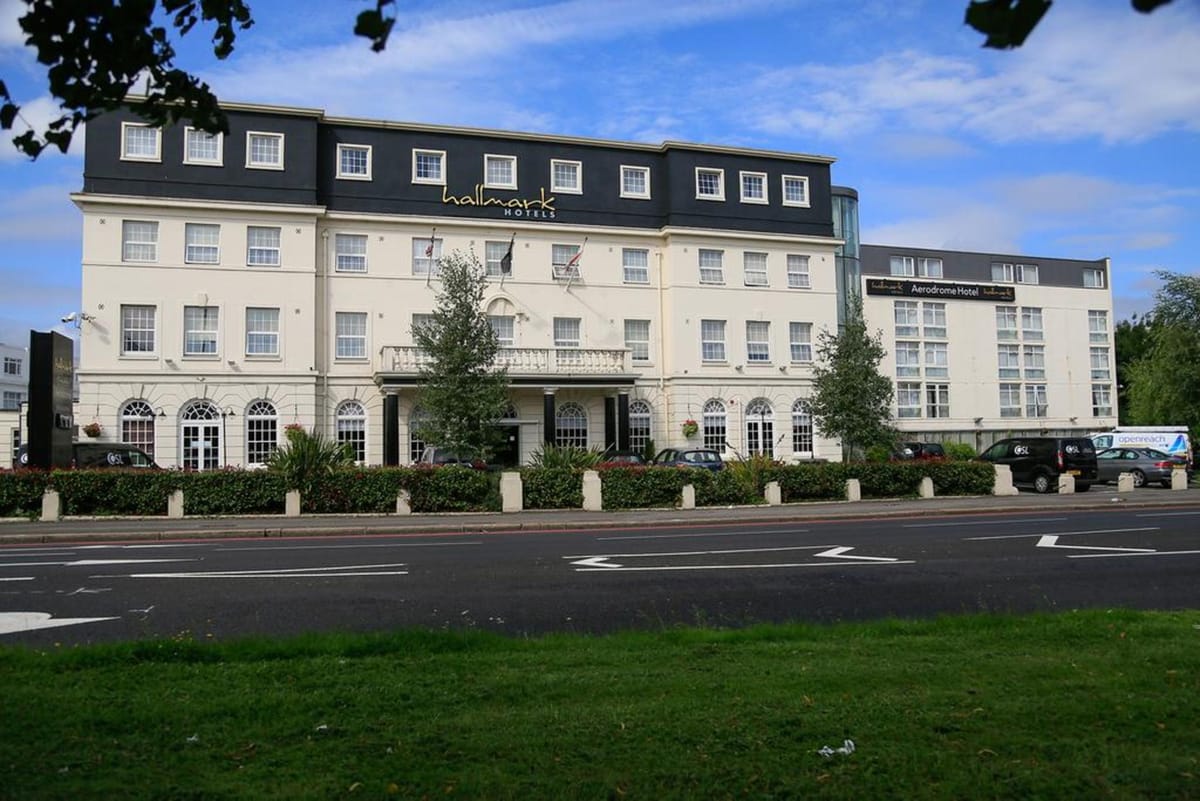 London Croydon Aerodrome Hotel by Sunday — 3