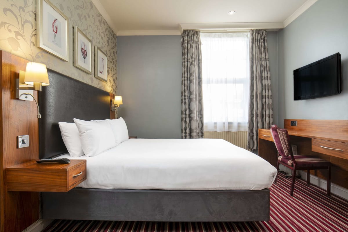 London Croydon Aerodrome Hotel by Sunday — 4