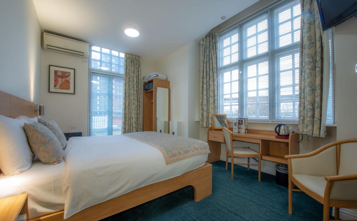 Connaught House Hotel (Excel) — 1
