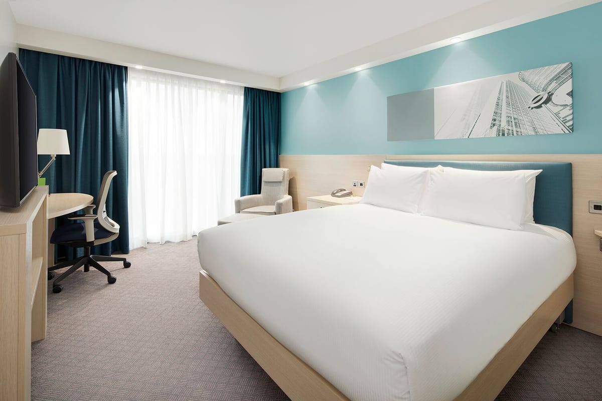 Hampton by Hilton London Excel — 1