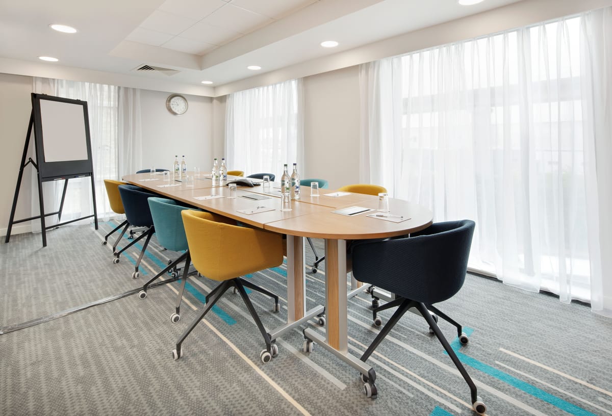 Hampton by Hilton London Excel — 4