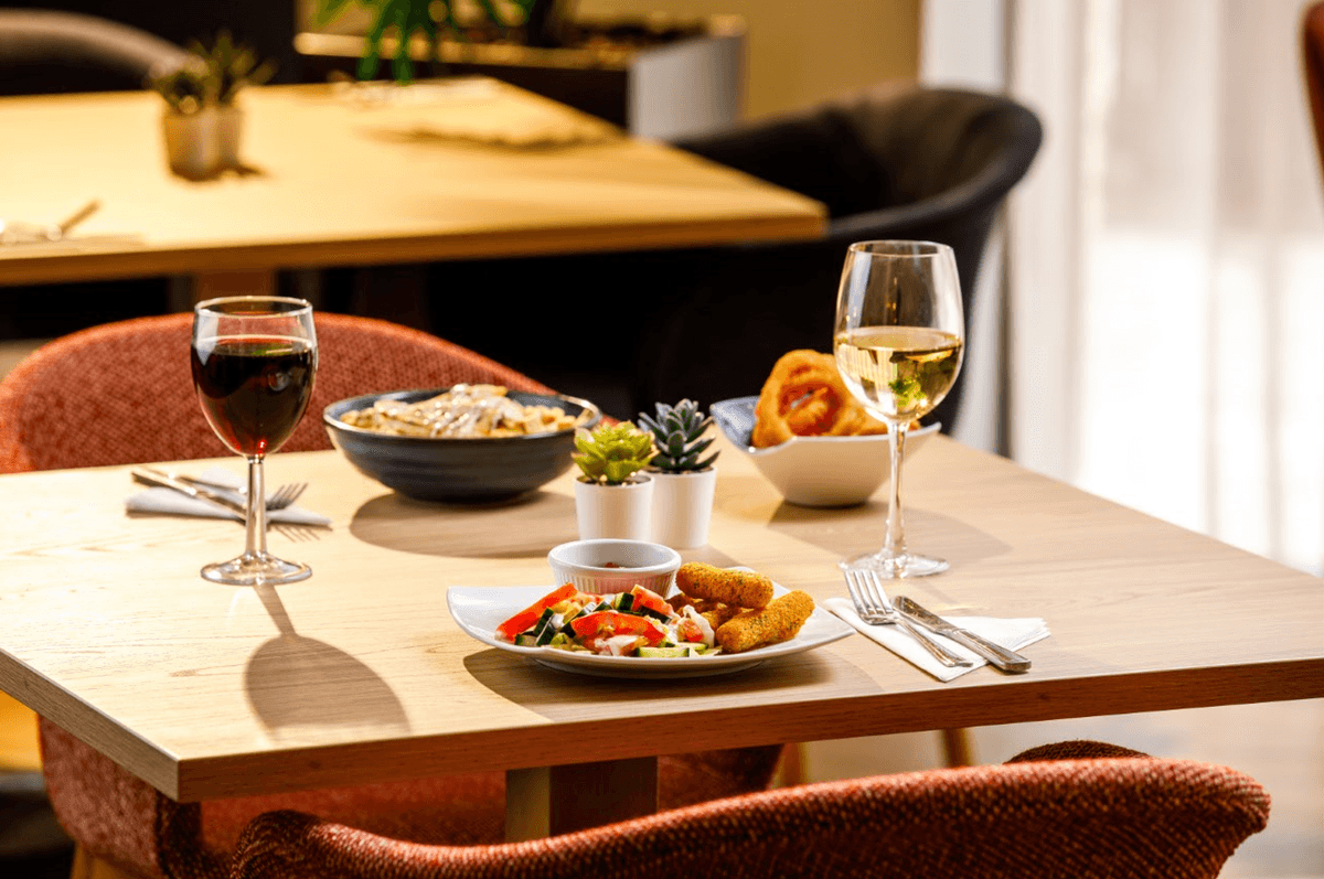 Holiday Inn Express London - Excel by IHG — 3