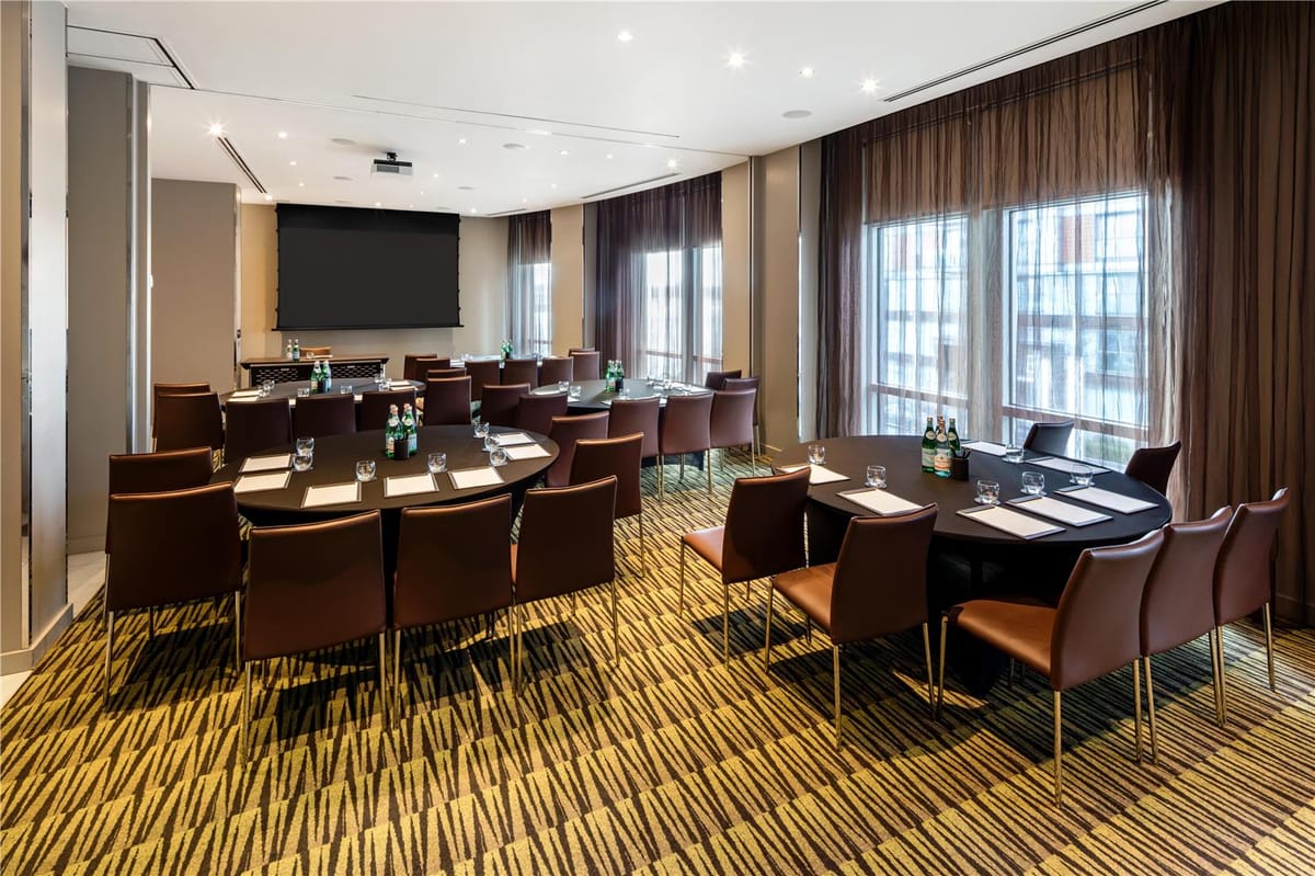 Radisson Blu Hotel, London Canary Wharf East — 2