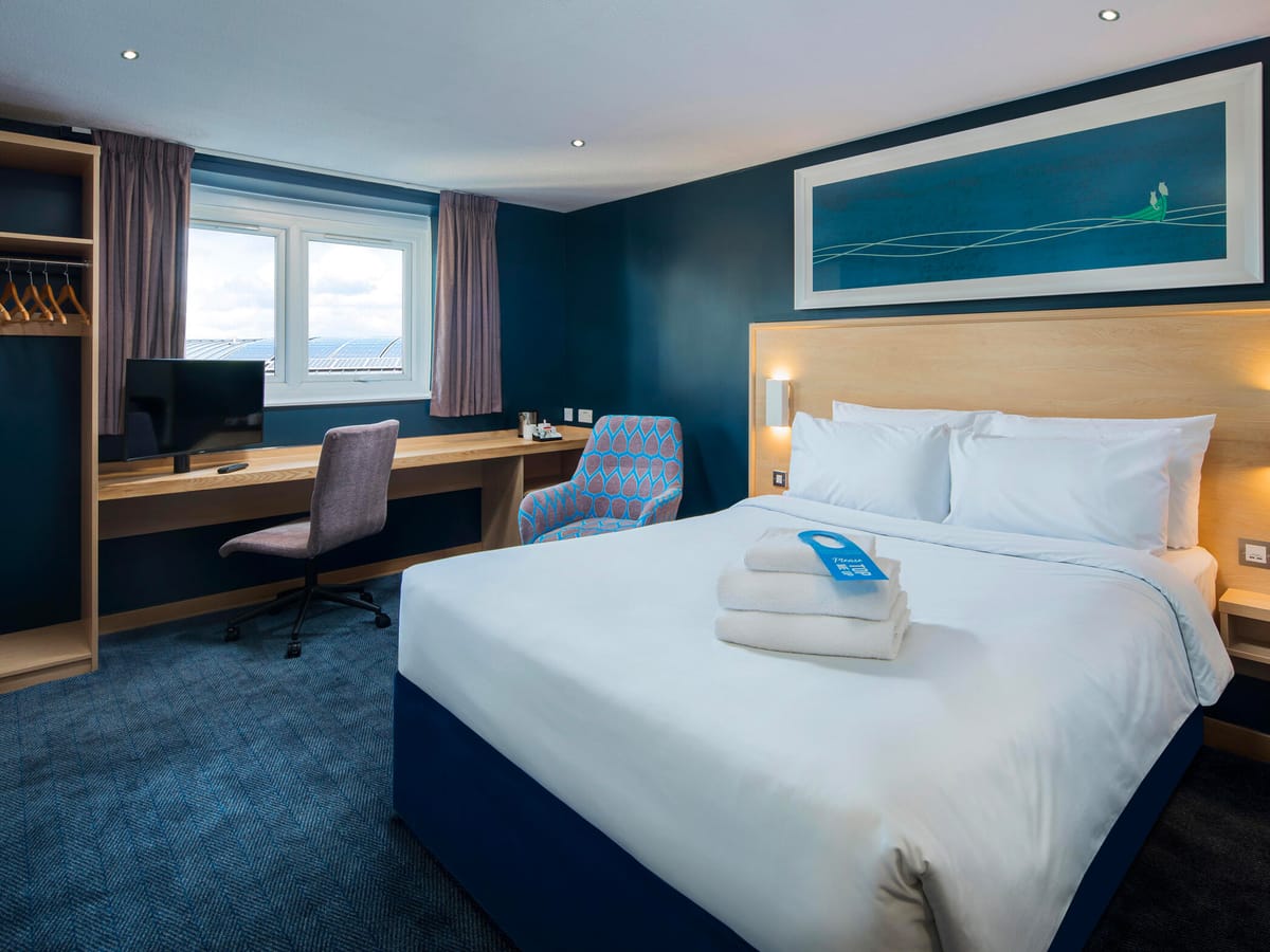 Travelodge London City Airport — 4