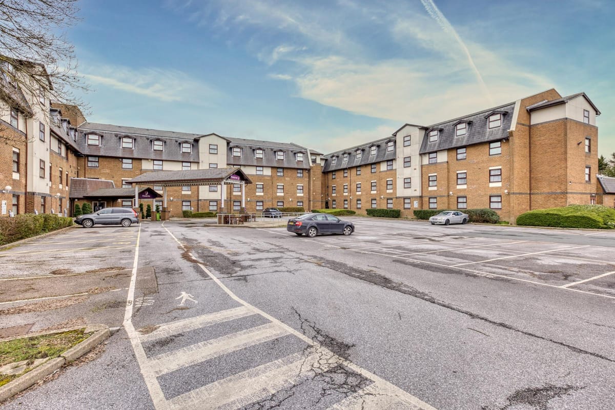 Premier Inn London Gatwick Airport (A23 Airport Way) hotel — 5