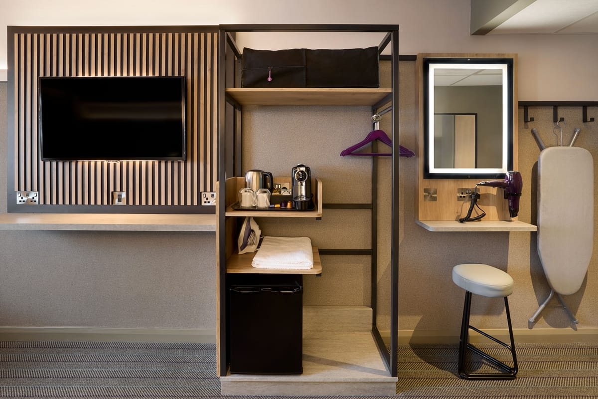 Premier Inn London Gatwick Airport (Manor Royal) hotel — 4