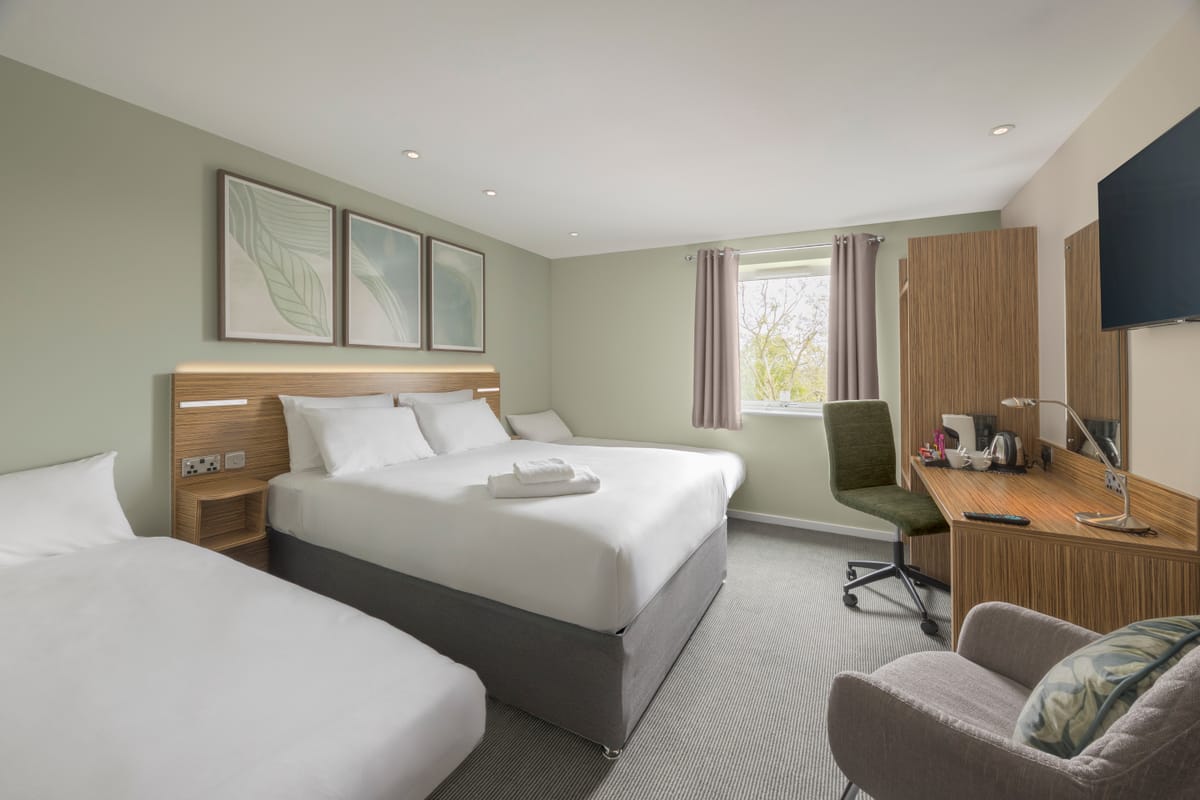 Travelodge Gatwick Airport Central — 3