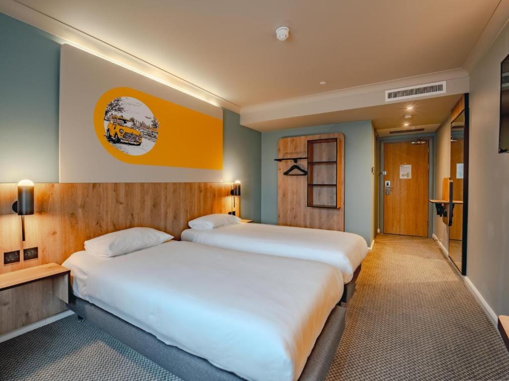 B&B HOTEL London Heathrow — 3