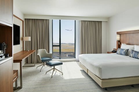 Courtyard by Marriott London Heathrow Airport — 2