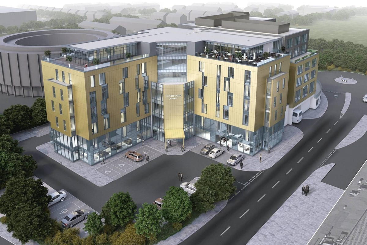 Courtyard by Marriott London Heathrow Airport — 3