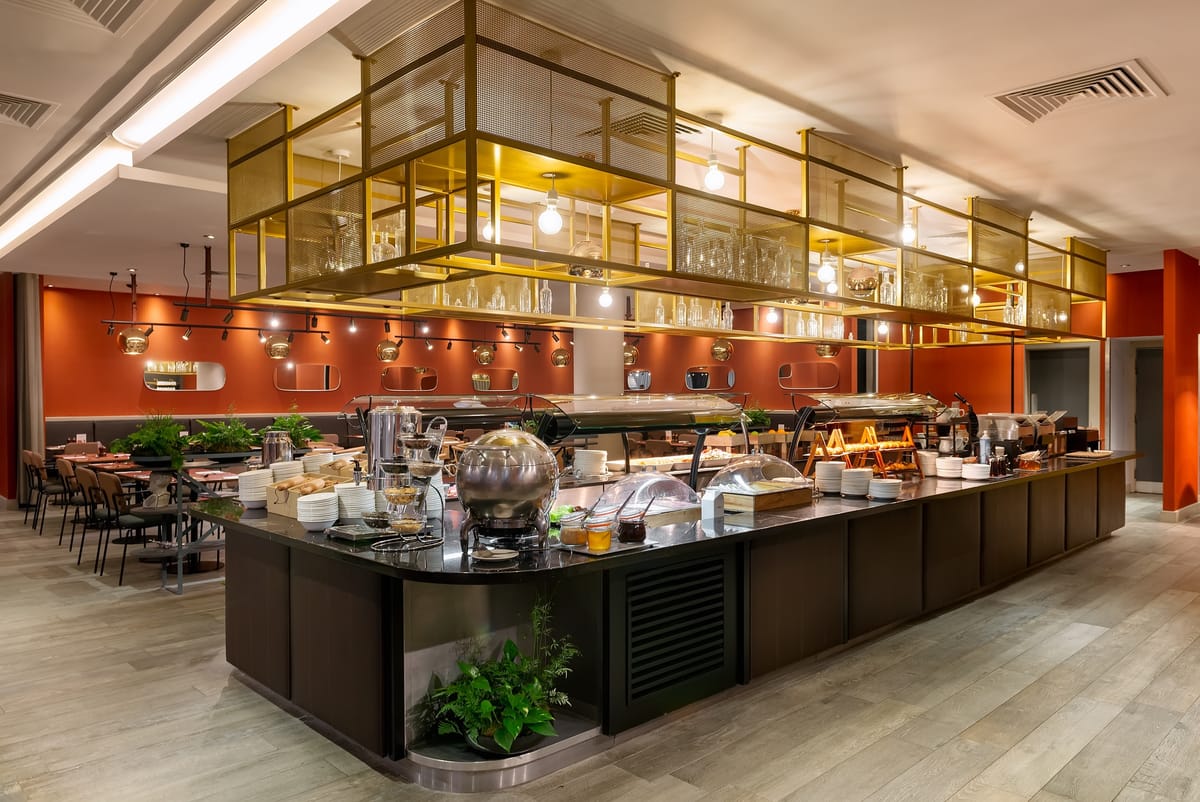 Hilton Garden Inn London Heathrow Airport — 2