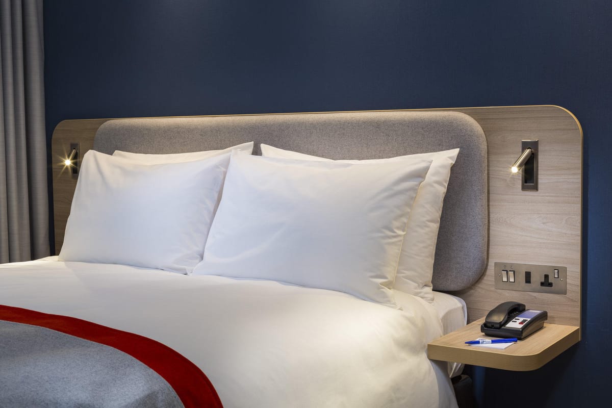 Holiday Inn Express London Heathrow T4 by IHG — 1