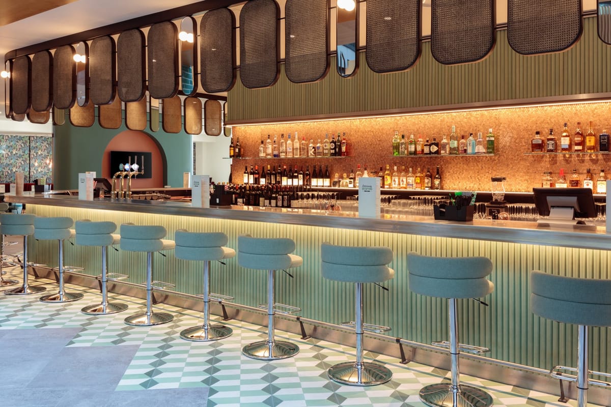 Holiday Inn London - Heathrow Bath Road by IHG — 2