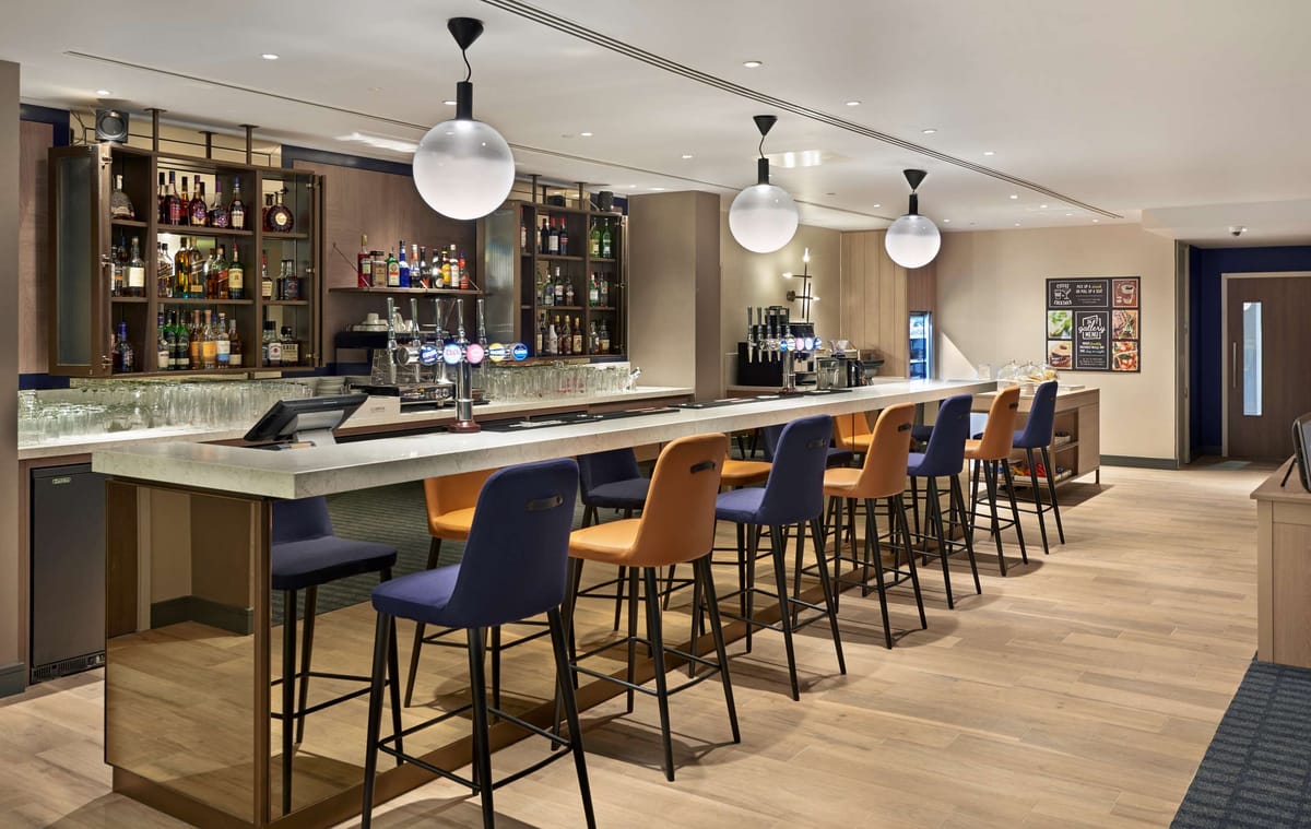 Hyatt Place London Heathrow Airport — 2