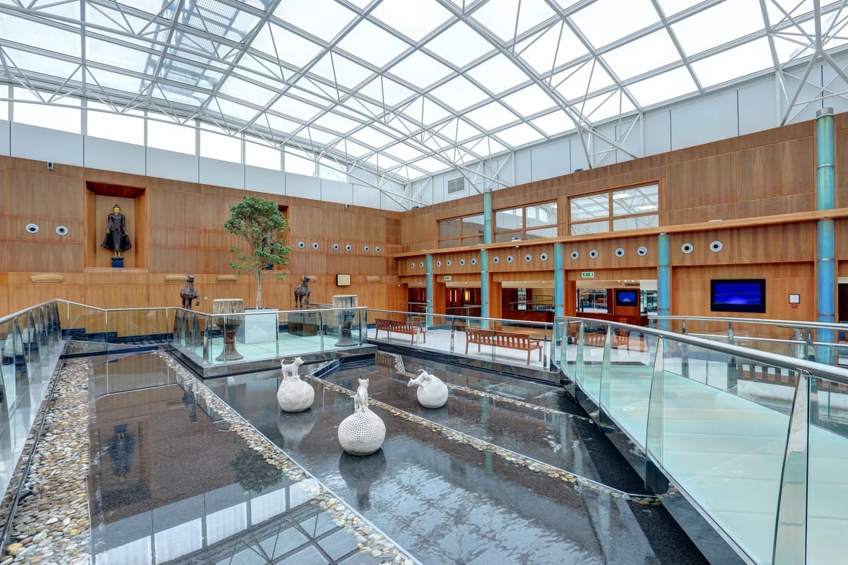 Radisson Blu Hotel, London Heathrow — 1