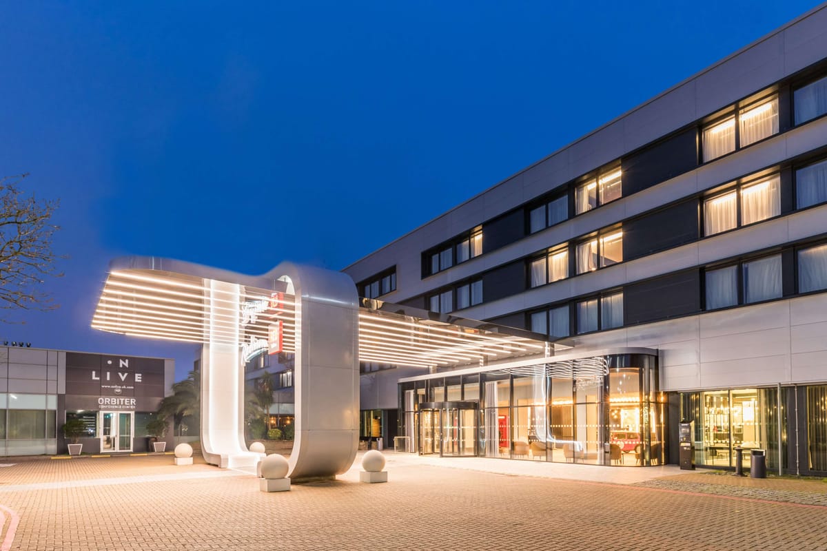 Radisson Hotel & Conference Centre London Heathrow — 2