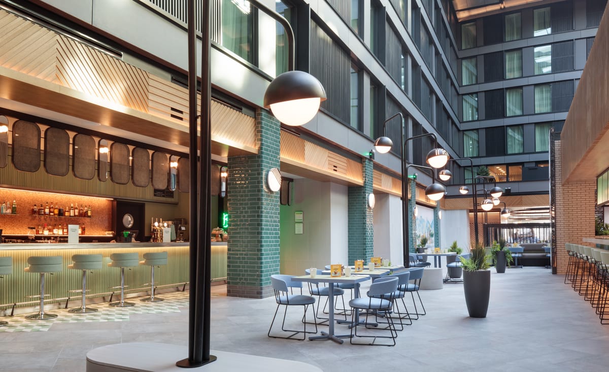 Staybridge Suites London - Heathrow Bath Road by IHG — 2