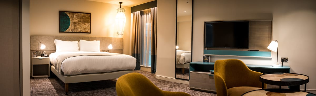 Staybridge Suites London - Heathrow Bath Road by IHG — 4