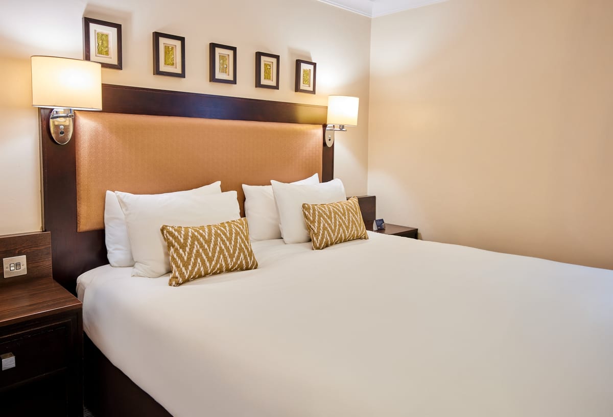 Thistle London Heathrow Terminal 5 Hotel — 1