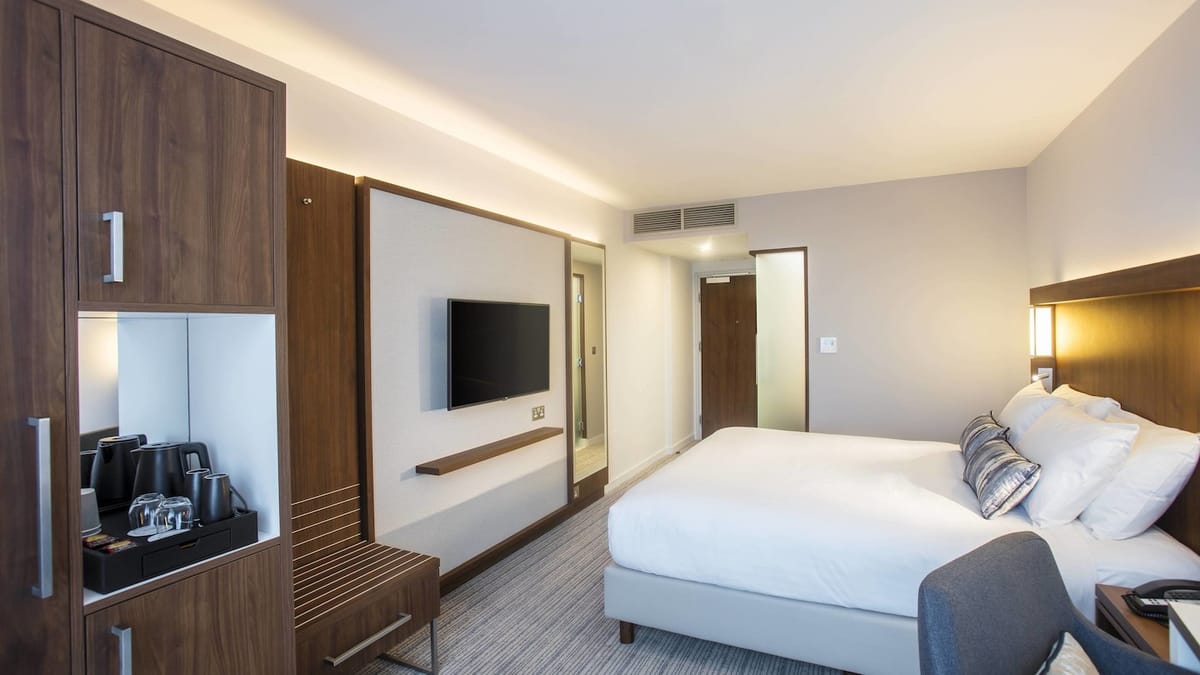 Courtyard by Marriott Luton Airport — 2