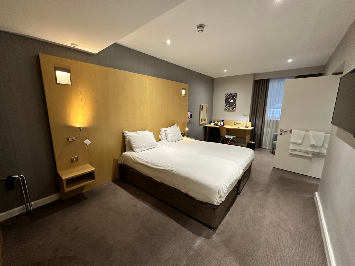 Holiday Inn London - Luton Airport by IHG