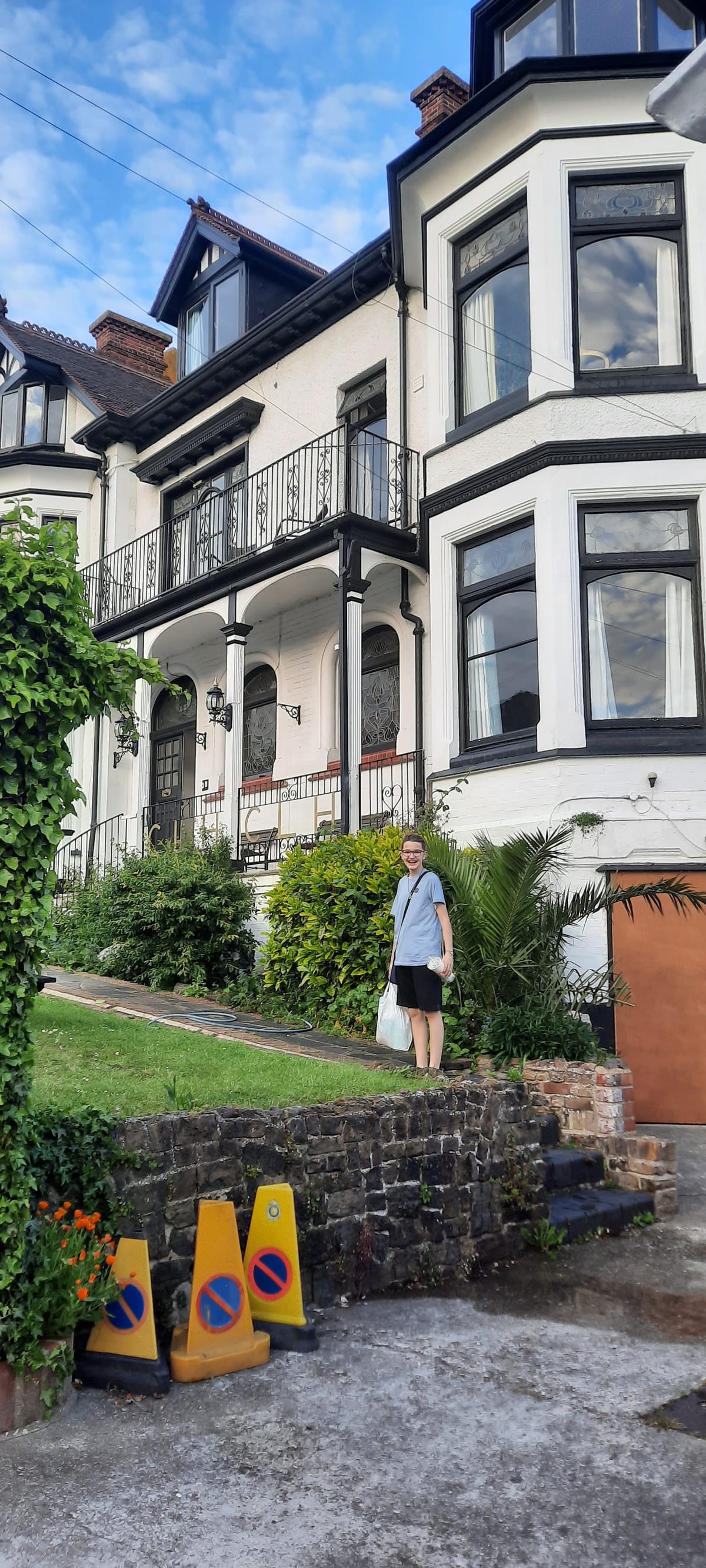 Cobham Lodge Hotel — 2