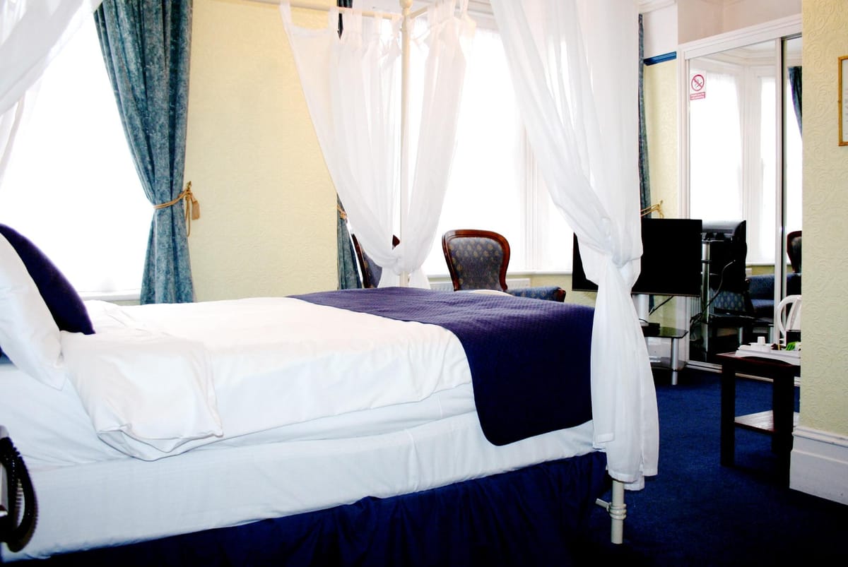 Ilfracombe House Hotel — 2
