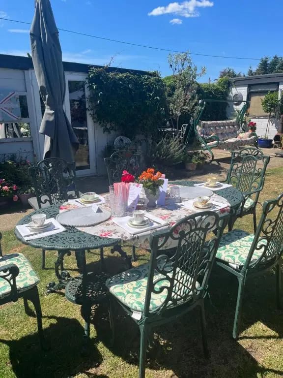 Southend Airport Bed and Breakfast — 3