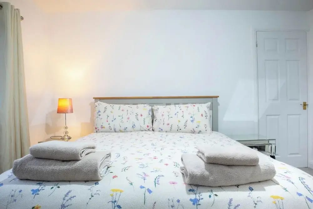 Southend Retreat King Suite — 3
