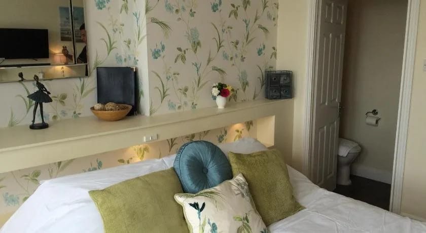 WNS Hotel — 1