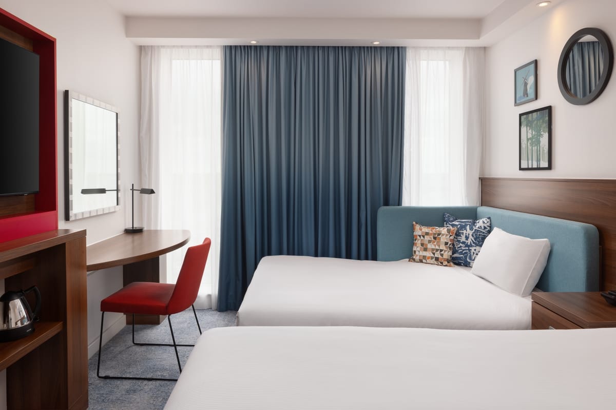 Hampton by Hilton London Stansted Airport — 3