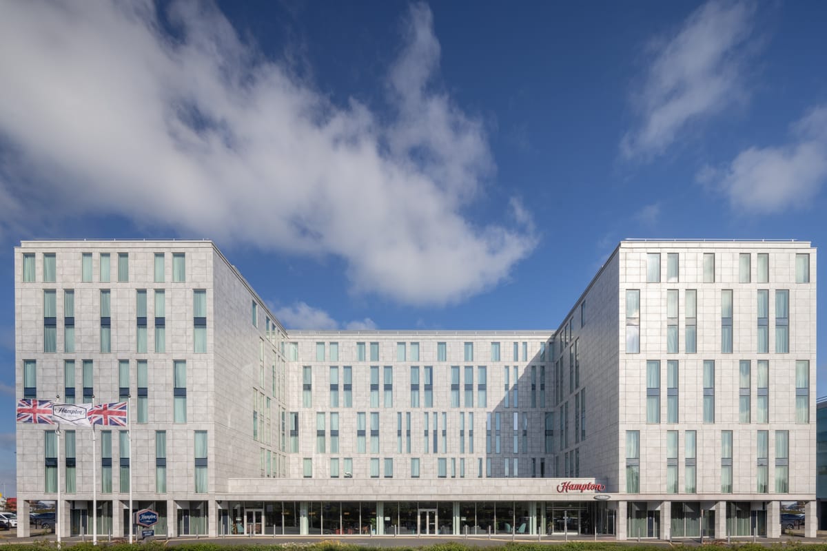 Hampton by Hilton London Stansted Airport — 4