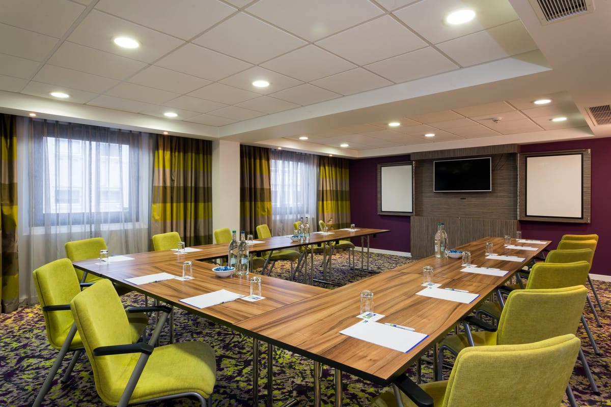 Holiday Inn Express Harlow by IHG — 5