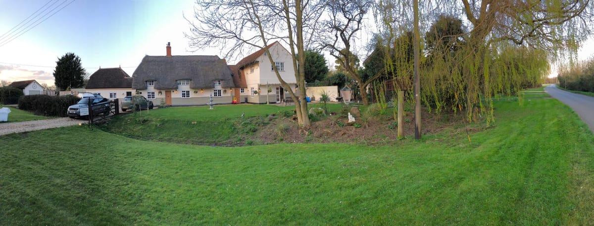 Old Thatch Bambers Green Luxury Guest House — 5